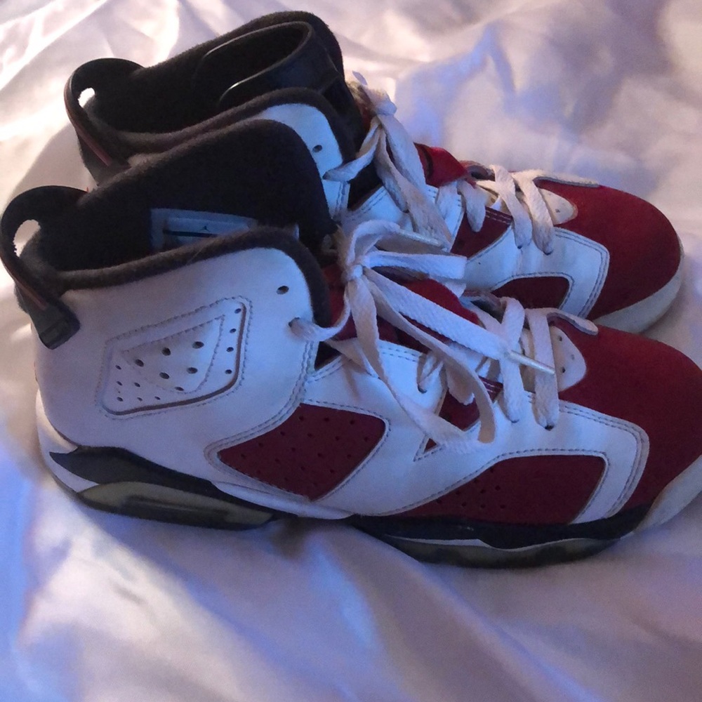 Air Jordans 6s size 6Y